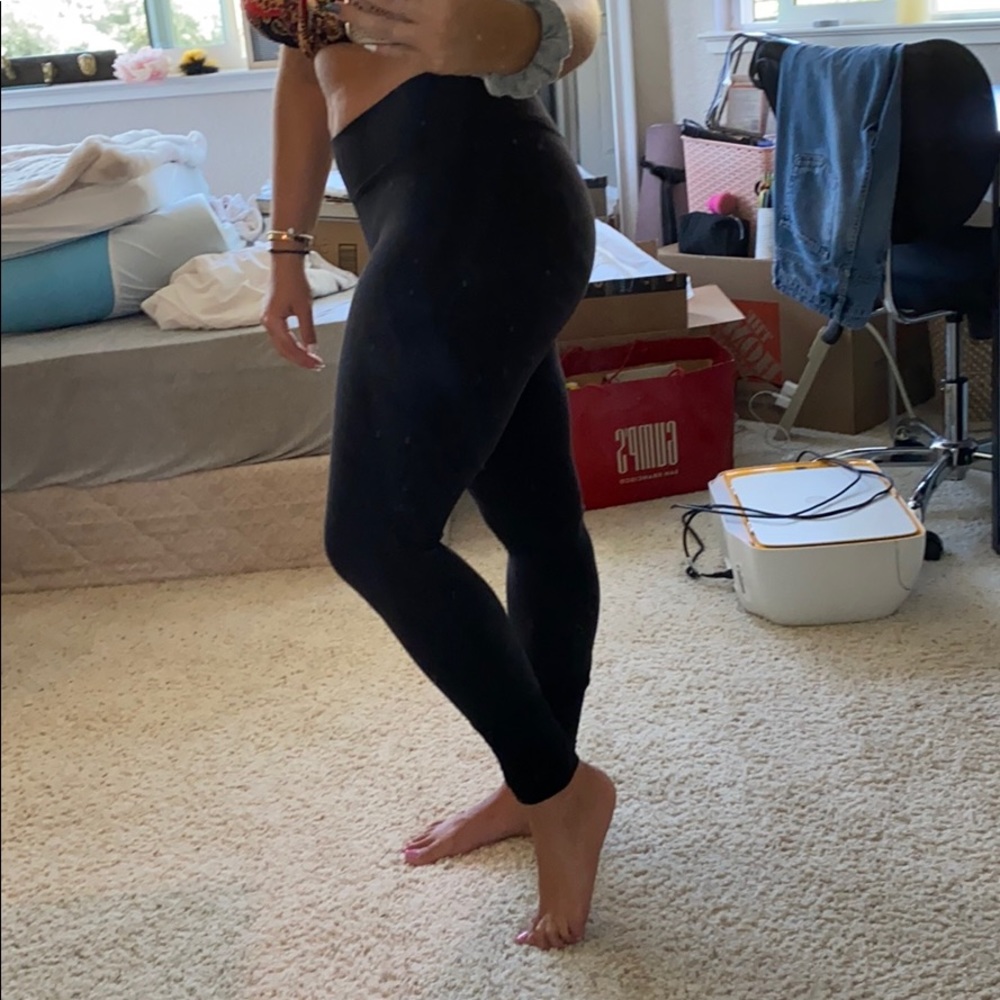 ★ Black BEYOND YOGA Leggings Size S